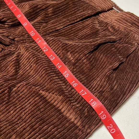 Sunday Best wide pile brow Corduroy Pants.  Wide leg, high waist, long. Size 4 - Picture 8 of 9